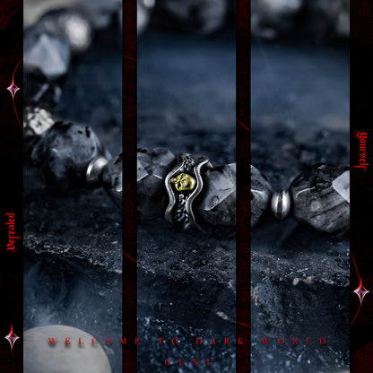【Abyss Devourer】